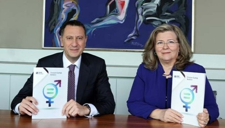 Hedefimiz eşit bir dünya… QNB Finansbank cam tavanı kırıyor Hedefimiz eşit bir dünya… QNB Finansbank cam tavanı kırıyor
