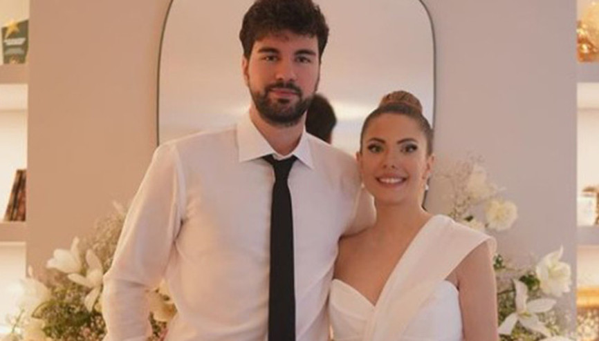 Buğrahan Tuncer kimdir, kaç yaşında, hangi takımda Basketbolcu Buğrahan Tuncer ve Eda Ece nişanlandı Buğrahan Tuncer kimdir, kaç yaşında, hangi takımda Basketbolcu Buğrahan Tuncer ve Eda Ece nişanlandı