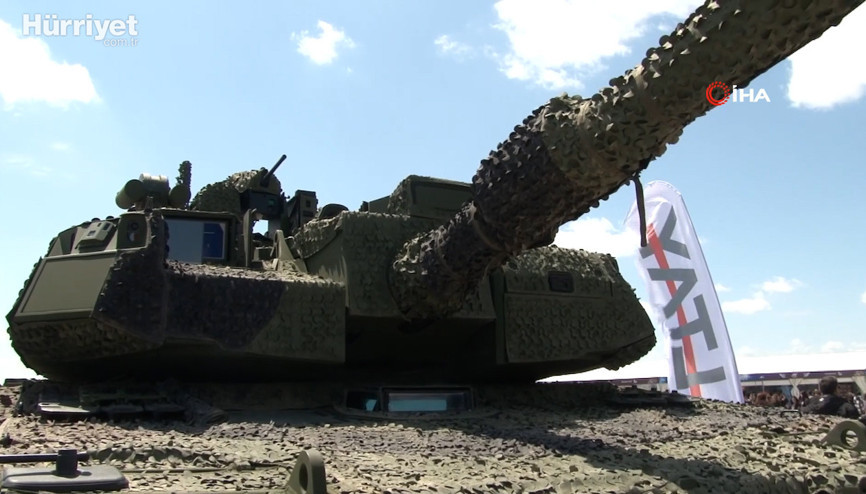 Altay tankına vatandaşlar TEKNOFESTte yoğun ilgi gösterdi