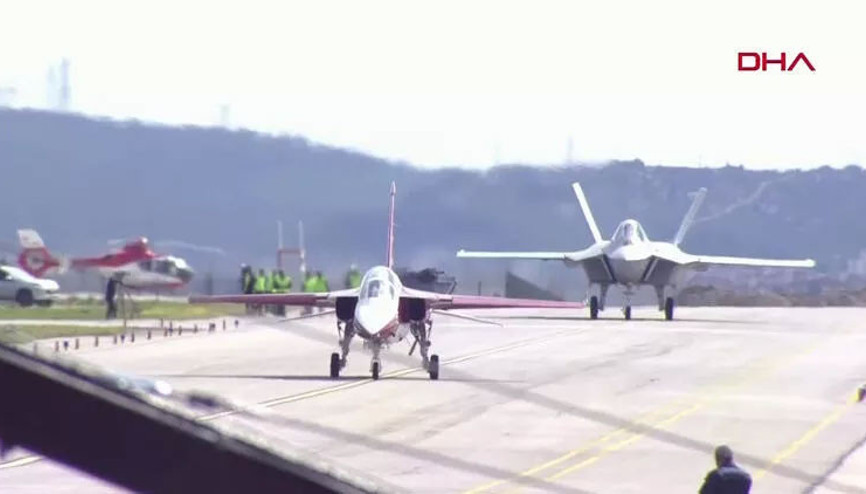 Hürkuş ve Kaan birlikte yürüdü