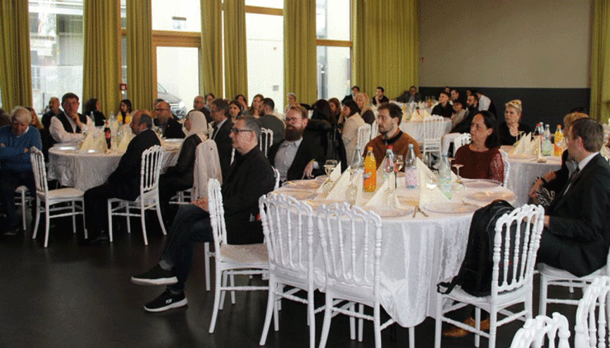 Antakyalılar depremzedeler için bir araya geldi