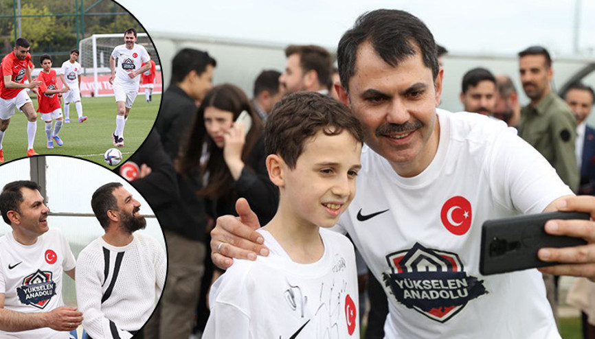 Bakan Kurum, depremzede çocuklarla maç yaptı; dostluk kazandı