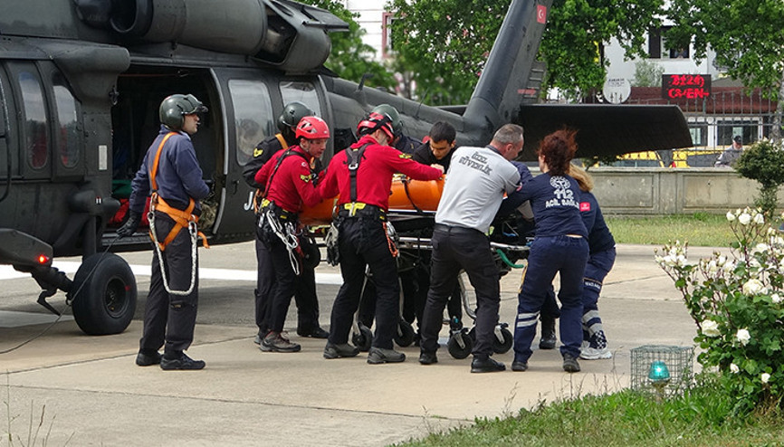 Muğlada fırtına paraşütçüleri vurdu: 1i ağır 7 yaralı Muğlada fırtına paraşütçüleri vurdu: 1i ağır 7 yaralı