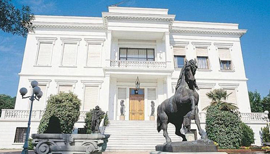 Atlı Köşk’ün açık arttırma ile satışını istedi