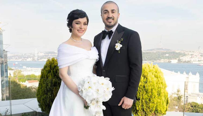 Ezgi Mola ile Mustafa Aksakallı evlendi