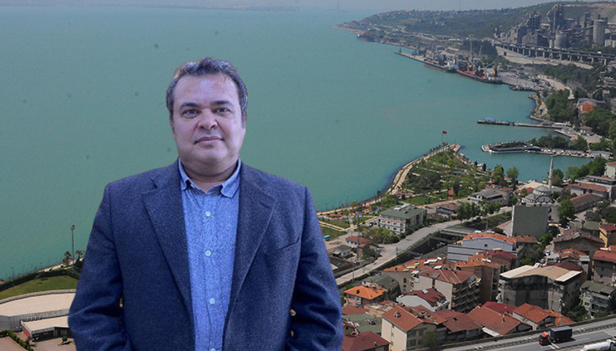 İzmit Körfezi turkuaza büründü... Uzman isim nedenini açıkladı: Kokolitofor