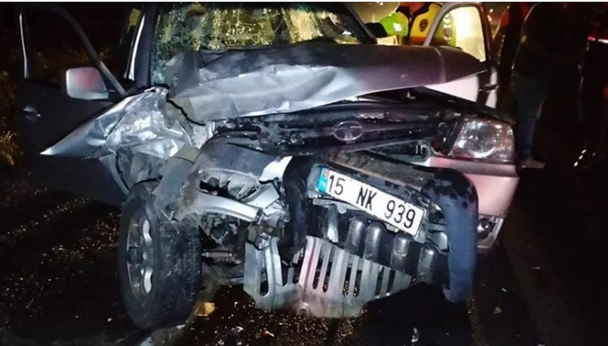 Aydın Buharkent’te 4 aracın karıştığı feci kaza: 2 ölü, 1 yaralı