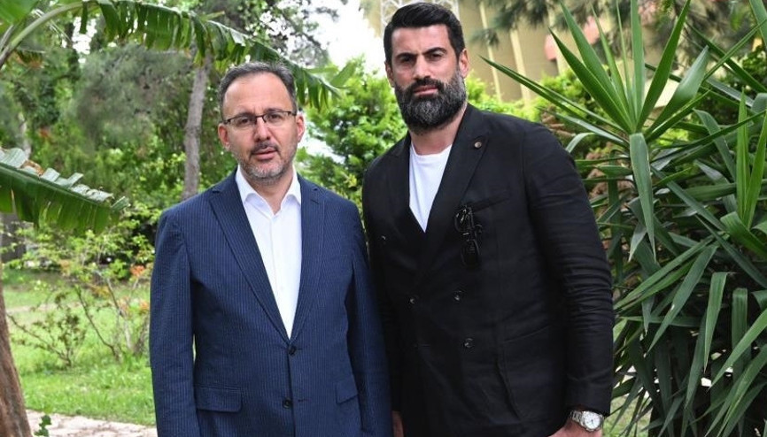Bakan Kasapoğlu’ndan Hatayspora destek Volkan Demirel...
