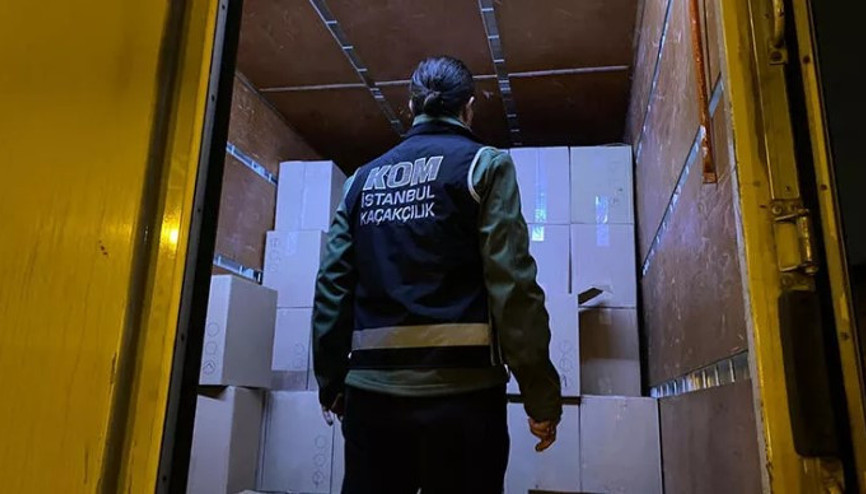 İstanbul’da kaçak tütün operasyonu: 1 ton 450 kilo ele geçirildi