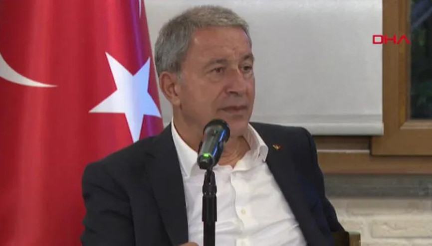 Bakan Akar’dan sınırdan yasa dışı geçiş iddialarına yanıt
