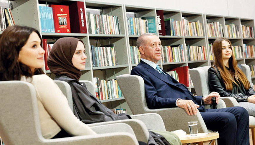 Gençlere mesaj: Zihinsel devrim gerçekleştiriyoruz