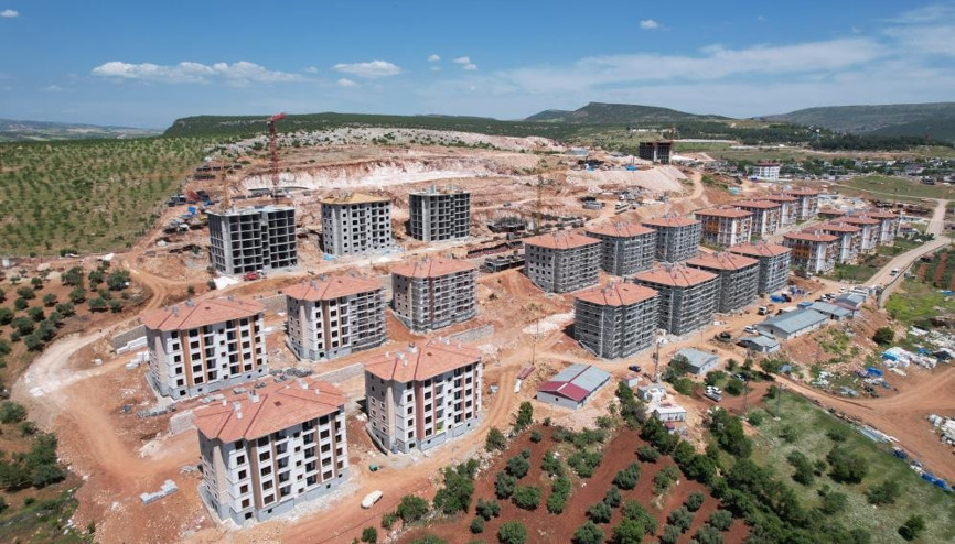 Kahramanmaraşta yeni konutlar hızla yükseliyor Kahramanmaraşta yeni konutlar hızla yükseliyor
