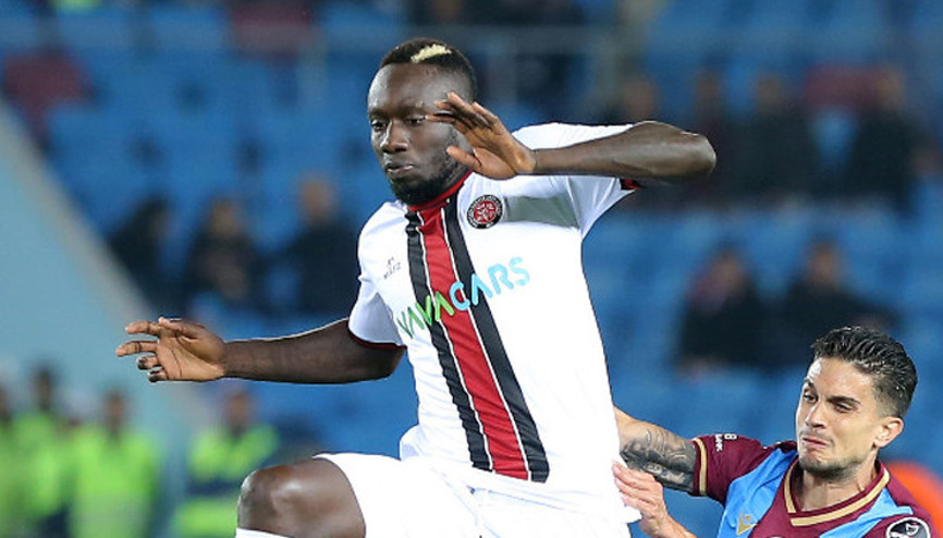 Trabzonspor - Fatih Karagümrük maçında Mbaye Diagneden şaşırtan hareket