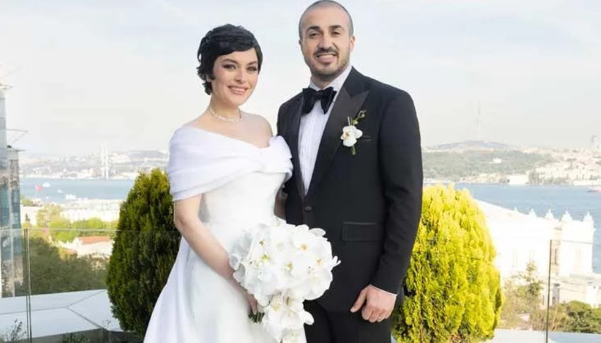 Ezgi Moladan güzel haber: Hamileyim