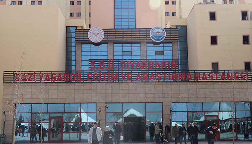 Okulda deneyde kullanılan malzeme patladı; 3 öğrenci ve 1 öğretmen yaralandı