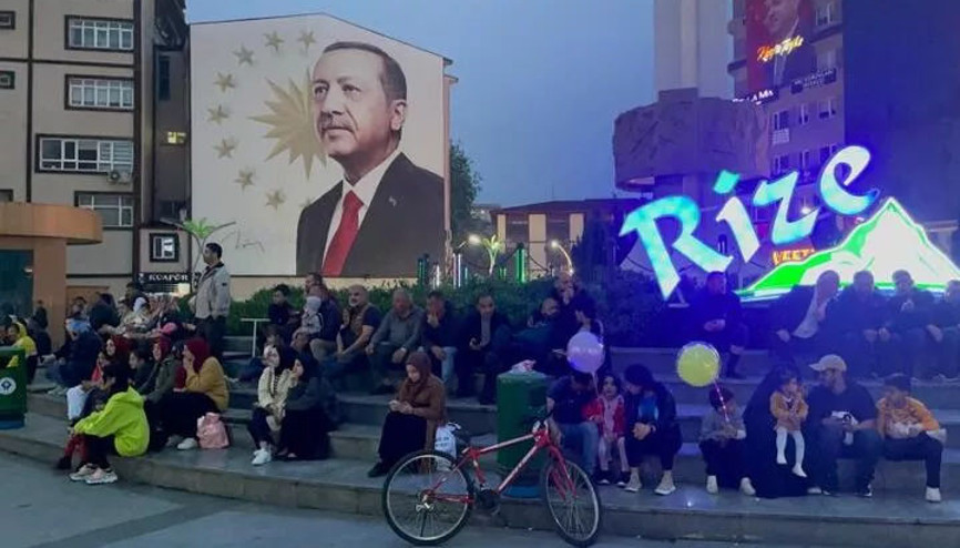 Cumhurbaşkanı Erdoğanın baba ocağı Güneysuda sevinç ve gurur