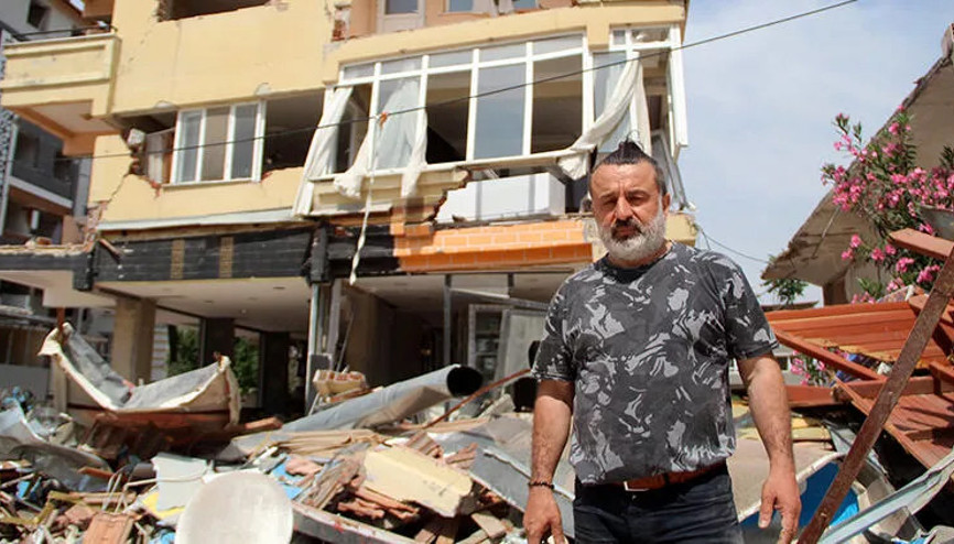 Bir dakikada, 30 milyonluk birikimleri enkaz oldu