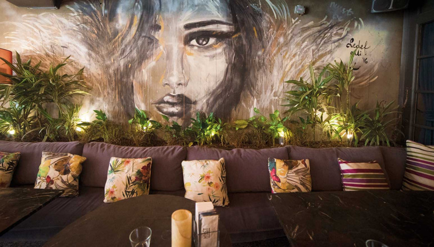 Ortam şık, menü zengin, müzik iyi