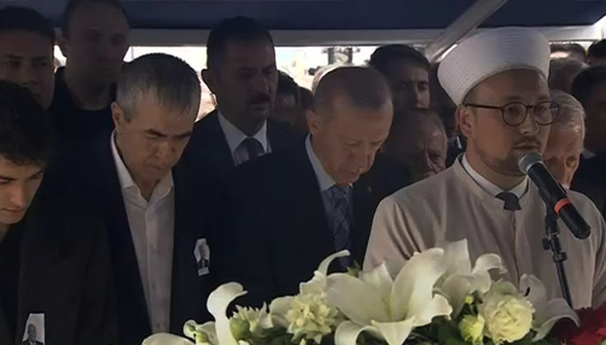 Gazeteci Mehmet Barlas son yolculuğuna uğurlandı