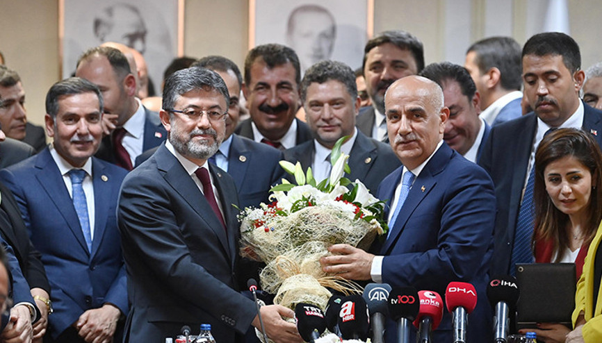 Yeni Tarım ve Orman Bakanı İbrahim Yumaklı göreve başladı... Tarımı milli güvenliğin parçası olarak değerlendirdik