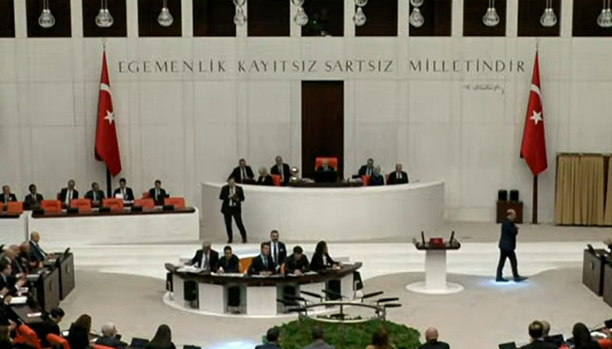 Yeni kabine üyeleri TBMM Genel Kurulunda yemin etti