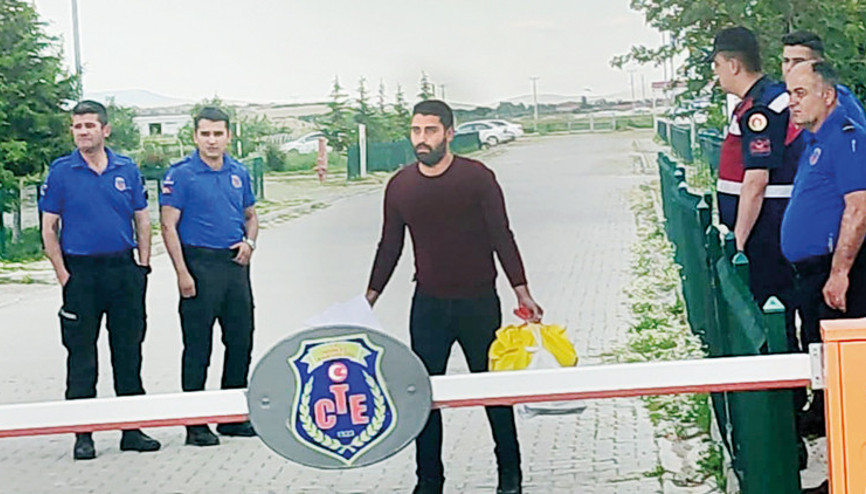 Kadir Şeker ‘izinli’ olarak tahliye oldu
