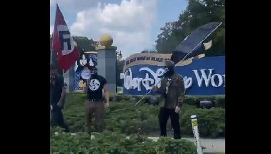 Disney’in varisinden Nazi bayraklarıyla yapılan ırkçı gösteriye tepki