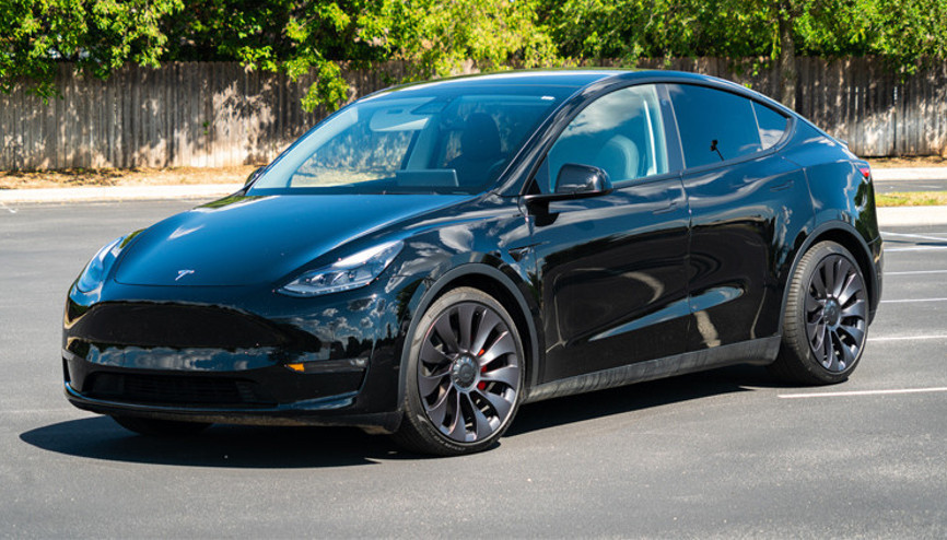 Tesla yine zam yaptı