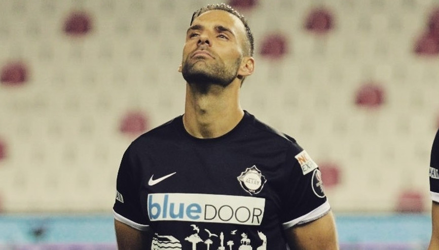 Alacakları için FIFA’ya başvuran Marco Paixao’da sorun yok Yönetim güvence verdi...