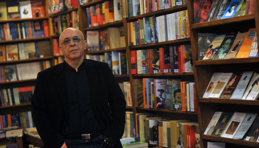 Yerle gök arasında bir yerde