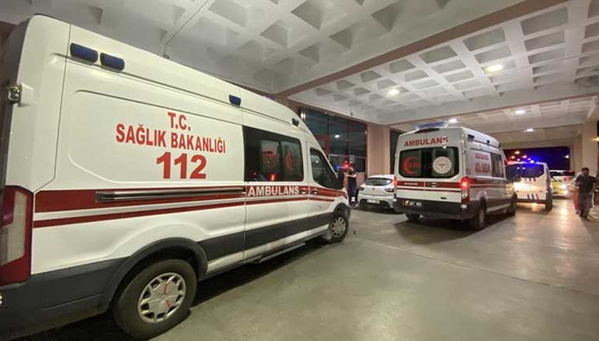 Diyarbakırda hamama giden aile kaza geçirdi: 2 ölü, 4 yaralı