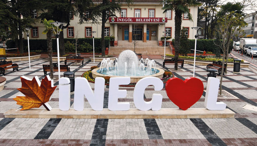 İlçeleri heyecan sardı... İlle de biz il olmalıyız İlçeleri heyecan sardı... İlle de biz il olmalıyız