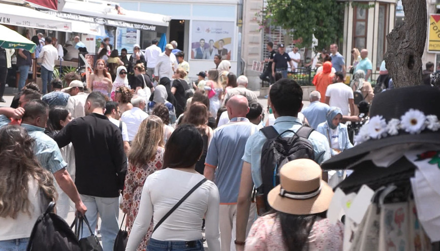 Büyükada’da hafta sonu yoğunluğu