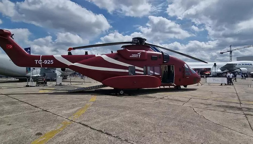 TUSAŞın yeni modeli T925 Pariste tanıtıldı