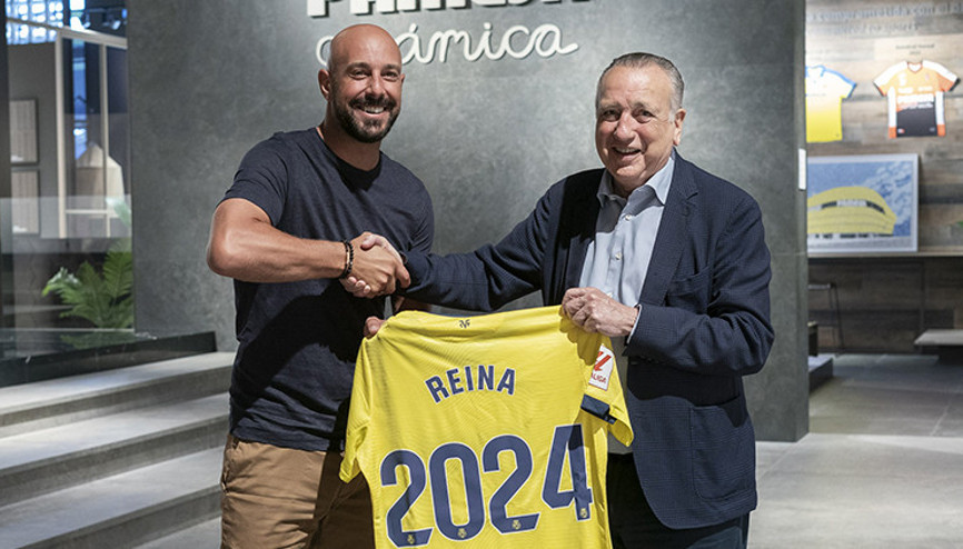 Villarreal, 40 yaşındaki kaleci Pepe Reina ile nikah tazeledi