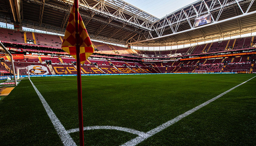 Son Dakika: Galatasaraydan 100 milyon Euroluk anlaşma Stat ve forma göğüs sponsoru belli oldu...