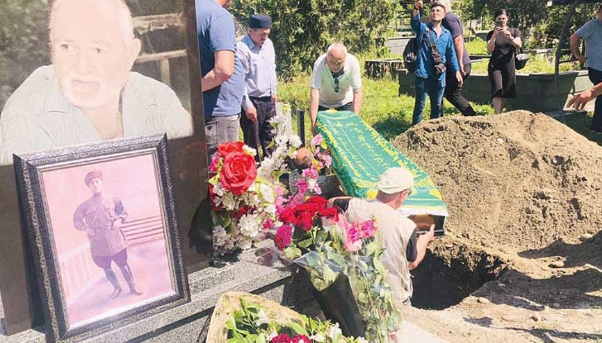 Sovyet askerleri kurşuna dizmişti: 86 yıl sonra mezarında Sovyet askerleri kurşuna dizmişti: 86 yıl sonra mezarında