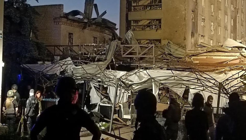 Rusya, Ukrayna’da sivil yerleşim bölgesini vurdu: 2 ölü, 22 yaralı