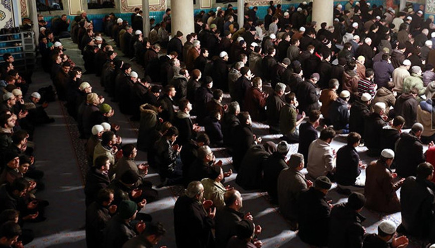 Bayramda sabah namazı kılınır mı | Bayram namazı sabah namazı ile beraber mi kılınır Diyanet açıklaması