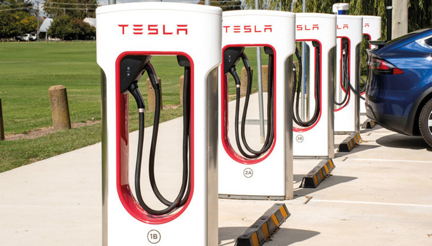 Tesla istasyonları ‘standart’ oluyor