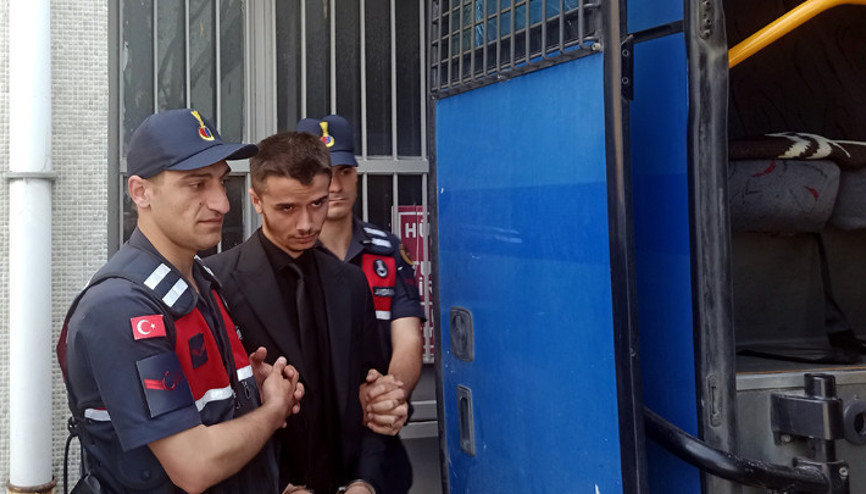 Eski sevgilisinin çıplak fotoğraflarını ailesine gönderip bıçakladı 25 yıl hapsi istendi