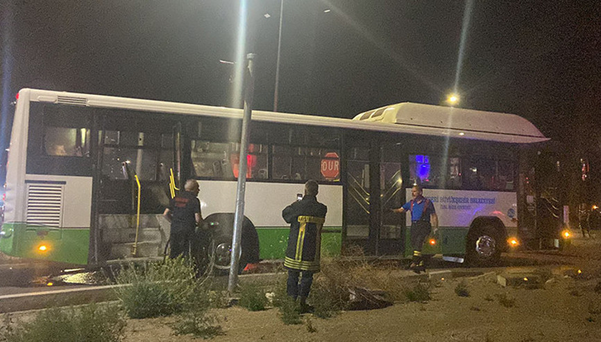 15 yaşındaki çocuk, kontağı üzerinde olan halk otobüsünü kaçırdı