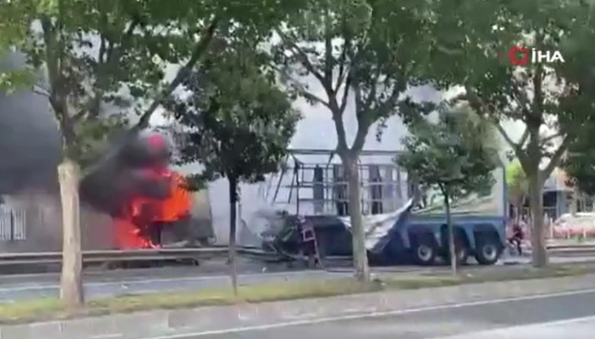 Sakaryada faciadan dönüldü: D-650’de tır bomba gibi patladı