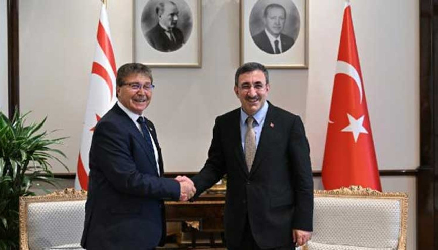 Cumhurbaşkanı Yardımcısı Yılmaz, KKTC Başbakanı Üstel ile bir araya geldi