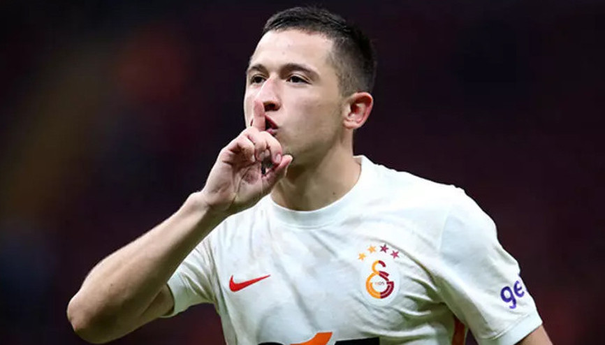 Galatasaraylı oyuncu Olimpiu Morutana Süper Ligden talipler var