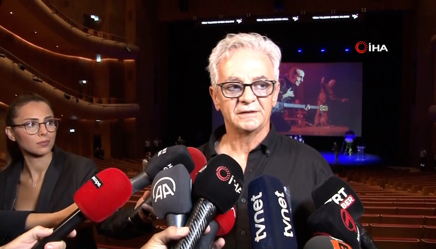 Zafer Algöz: Özkan Uğur, yoğun bakımda bile MFÖ dinliyordu Zafer Algöz: Özkan Uğur, yoğun bakımda bile MFÖ dinliyordu