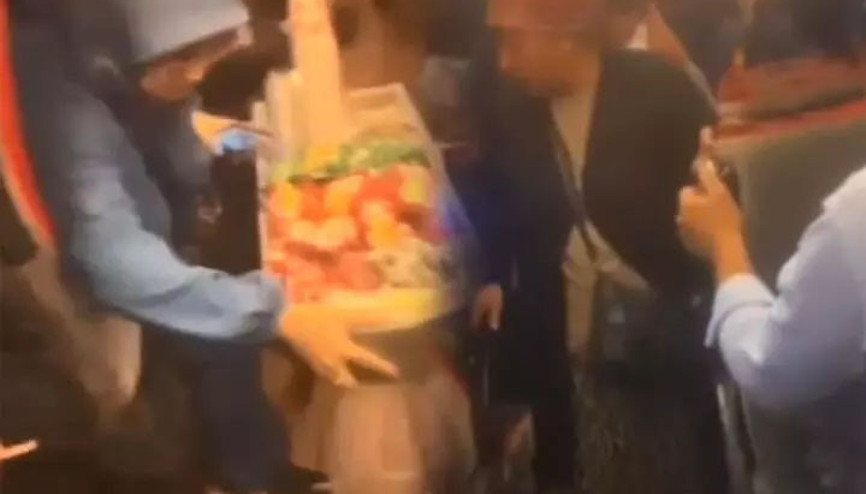 Yolcu otobüsünde dehşet anları Önünü kesip ateş açtılar