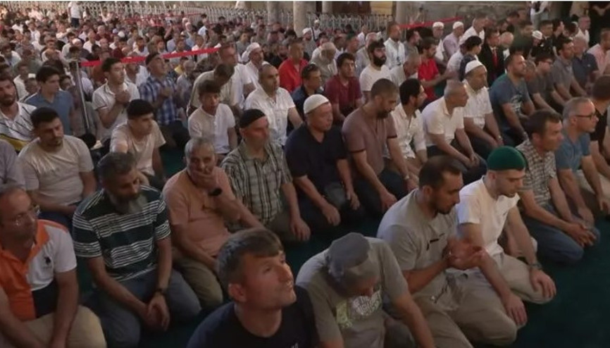 Ayasofya Camiinde 15 Temmuz şehitleri için hatim indirildi