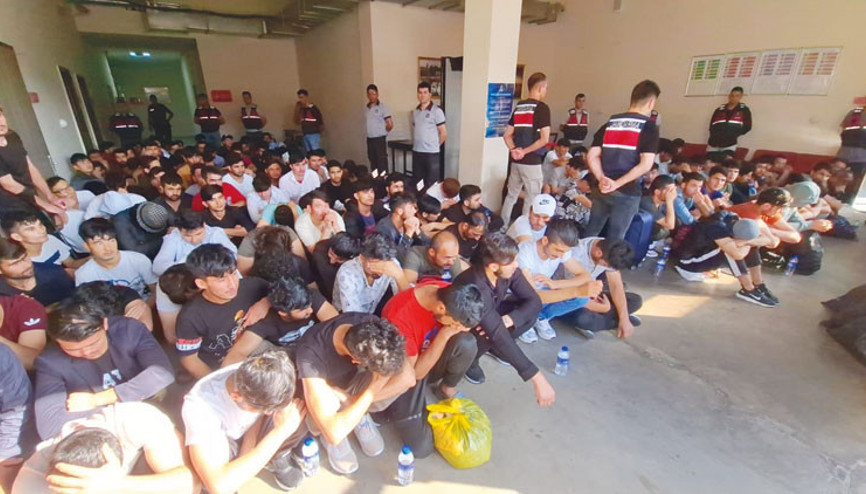 Kaçak göçmene kaçış yok