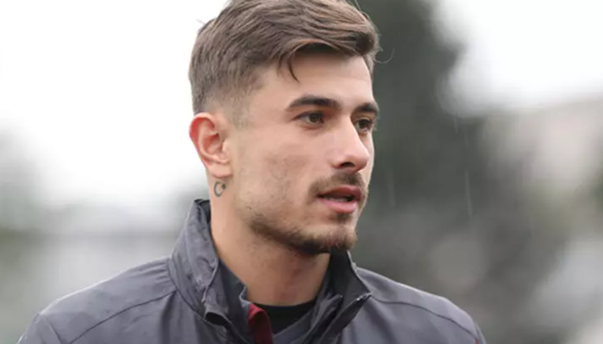 Son Dakika: Trabzonsporda Dorukhan Toközün sözleşmesi feshedildi Başakşehir ve Beşiktaş iddiası...